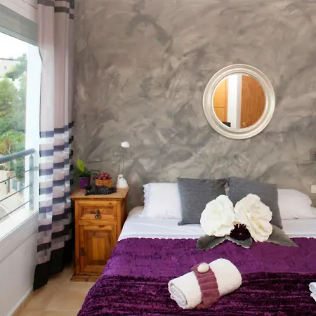 The Sunlight Bed & Breakfast *